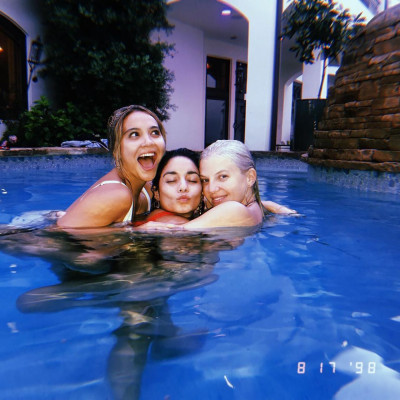 Stella Hudgens pic #1062074
